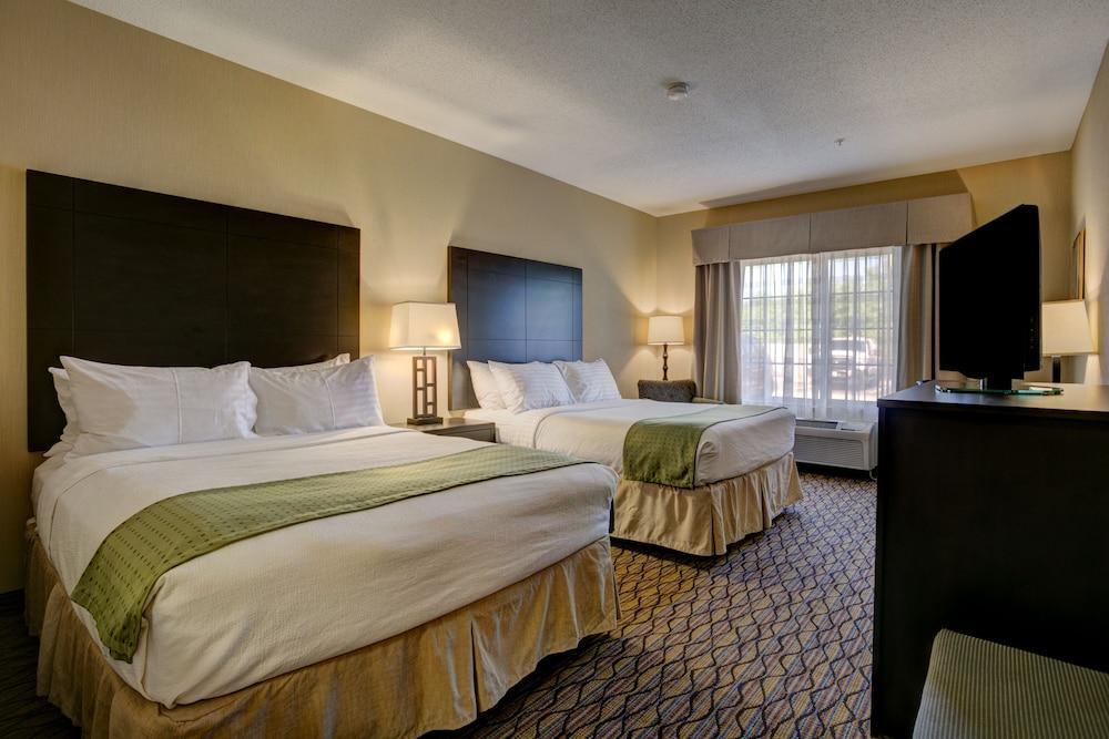 Holiday Inn Milwaukee Airport By Ihg Bagian luar foto