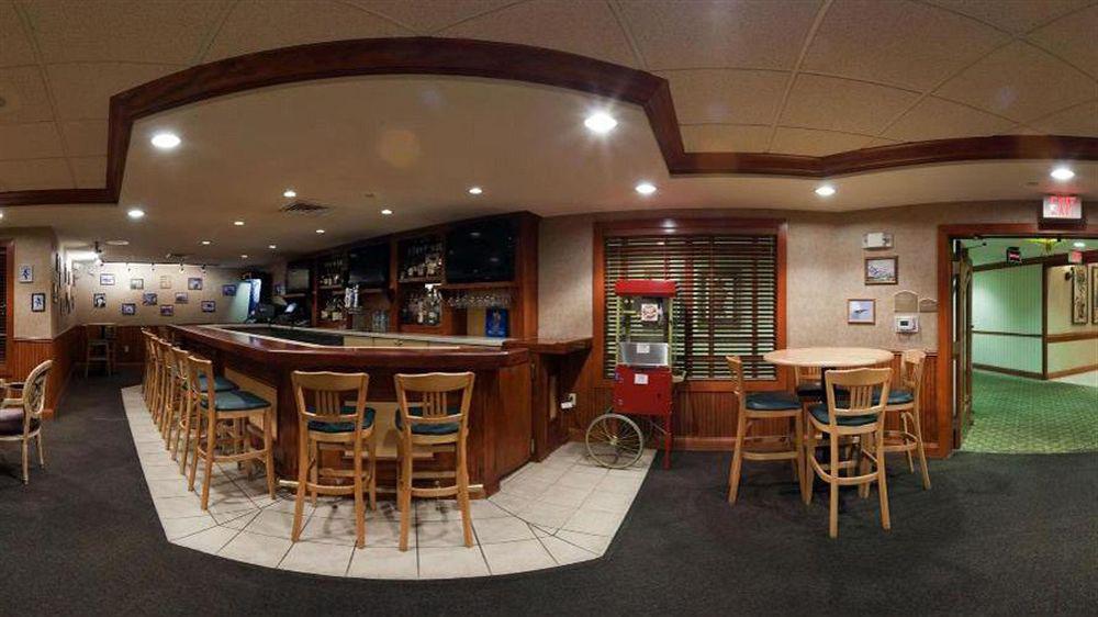 Holiday Inn Milwaukee Airport By Ihg Bagian luar foto