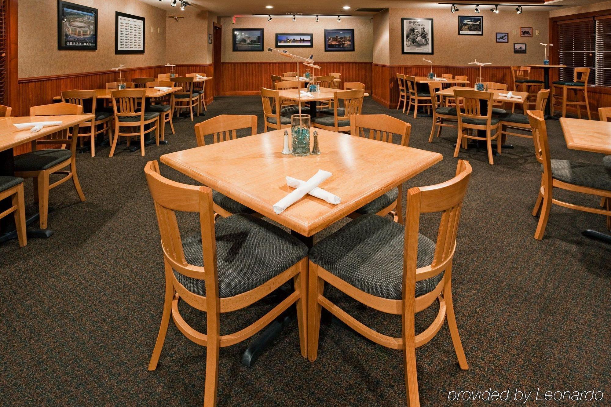 Holiday Inn Milwaukee Airport By Ihg Bagian luar foto